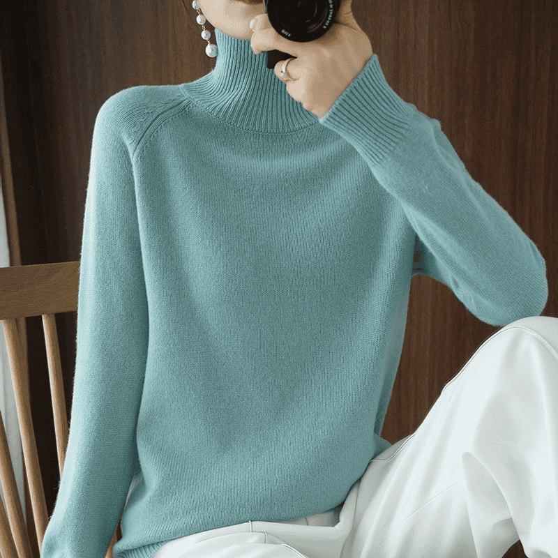 Women’s Roll Neck Jumper – Warm Chunky Knit for Winter