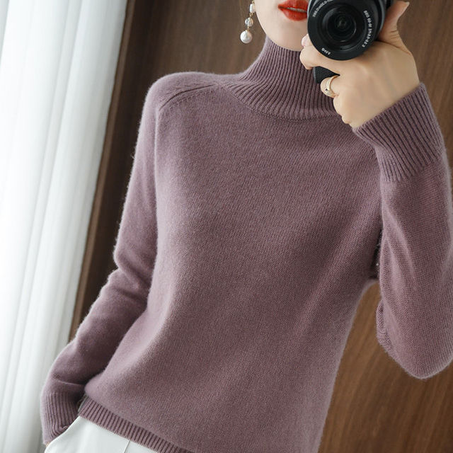 Women’s Roll Neck Jumper – Warm Chunky Knit for Winter
