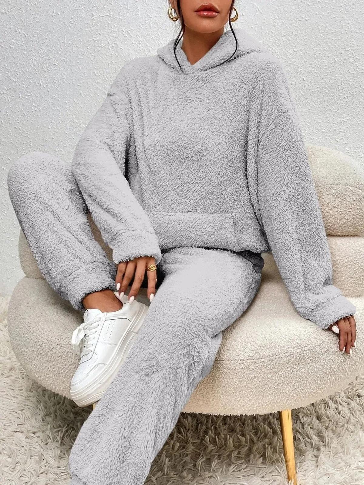 Cozy Teddy Loungewear Set With Hoodie And Pants