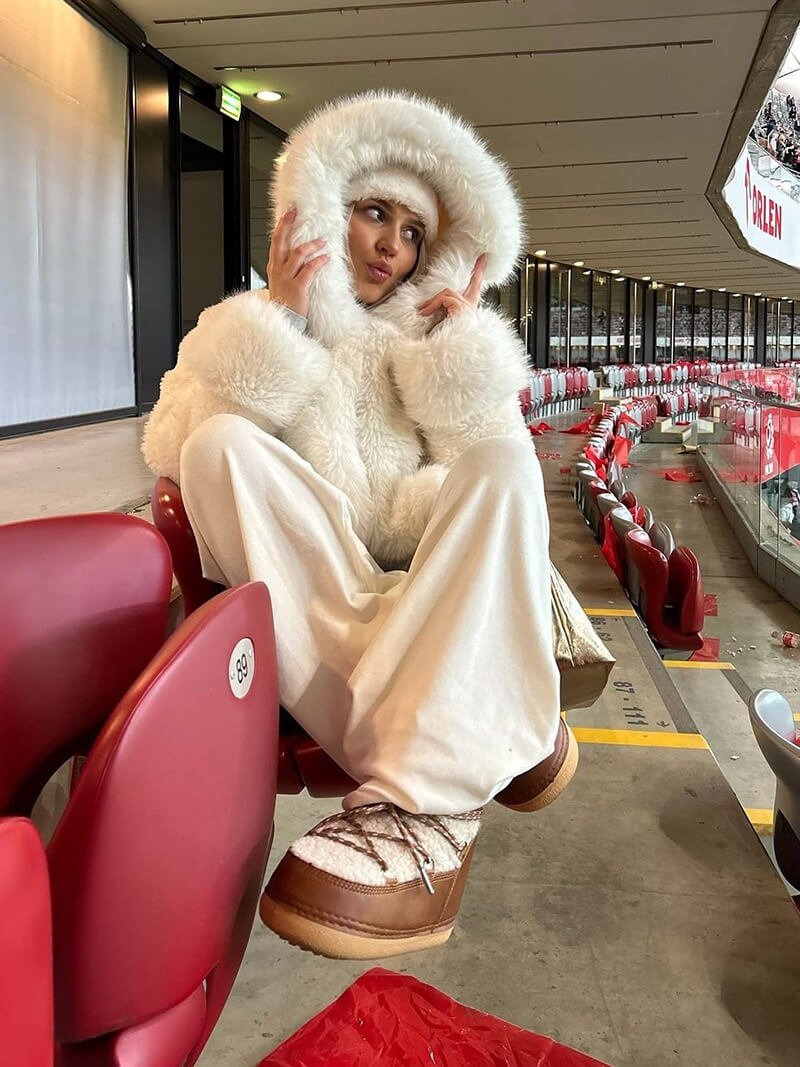 FluffyWarm Oversized Faux Fur Hooded Coat – Women’s Winter Jacket