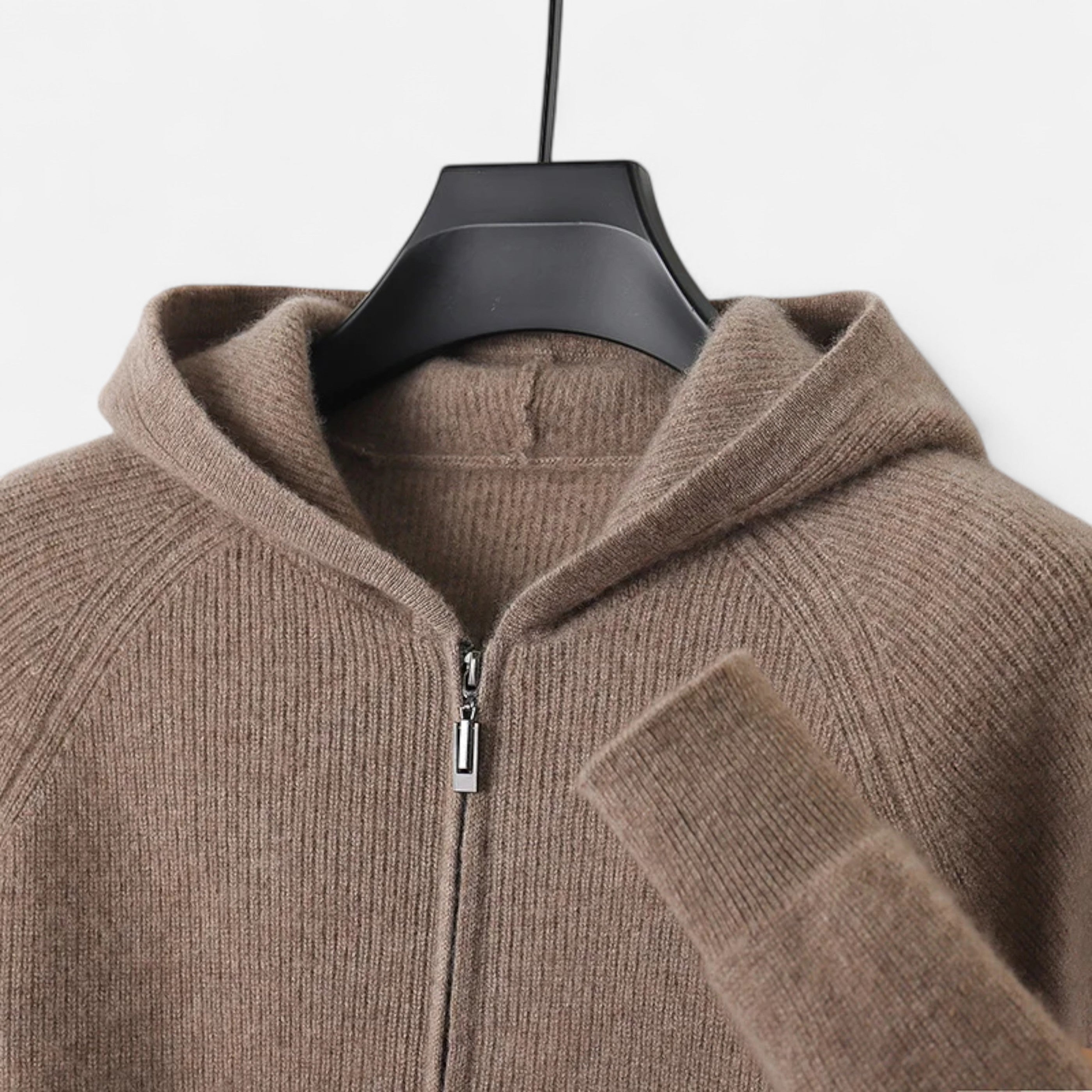 Men’s Premium Knit Zip Hoodie – Soft Comfort & Minimalist Style