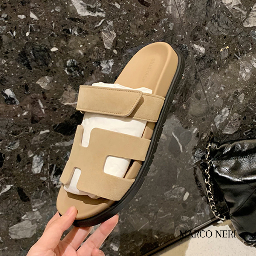 Men’s Luxury Leather Slides – Minimal Design & Soft Comfort