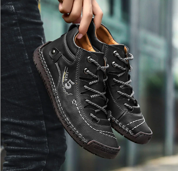 Men’s Casual Leather Shoes – Hand-Stitched Comfort & Rugged Style