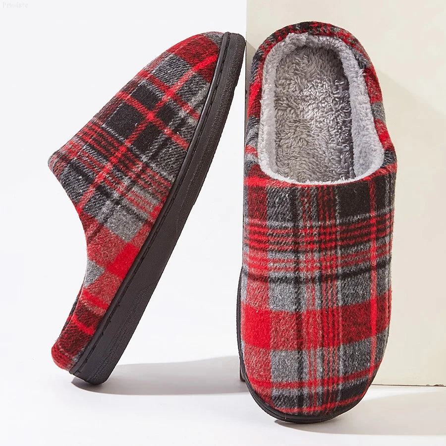 Men’s Plaid Winter Slippers – Warm Fleece Lining & Soft Indoor Comfort
