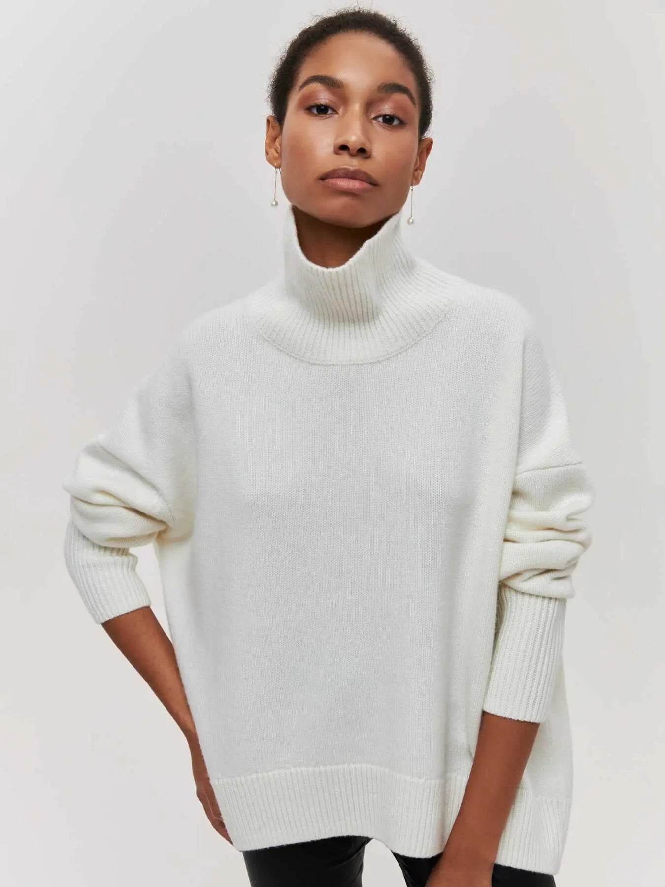 Cozy High-Neck Knit Sweater – Relaxed Chic Fit