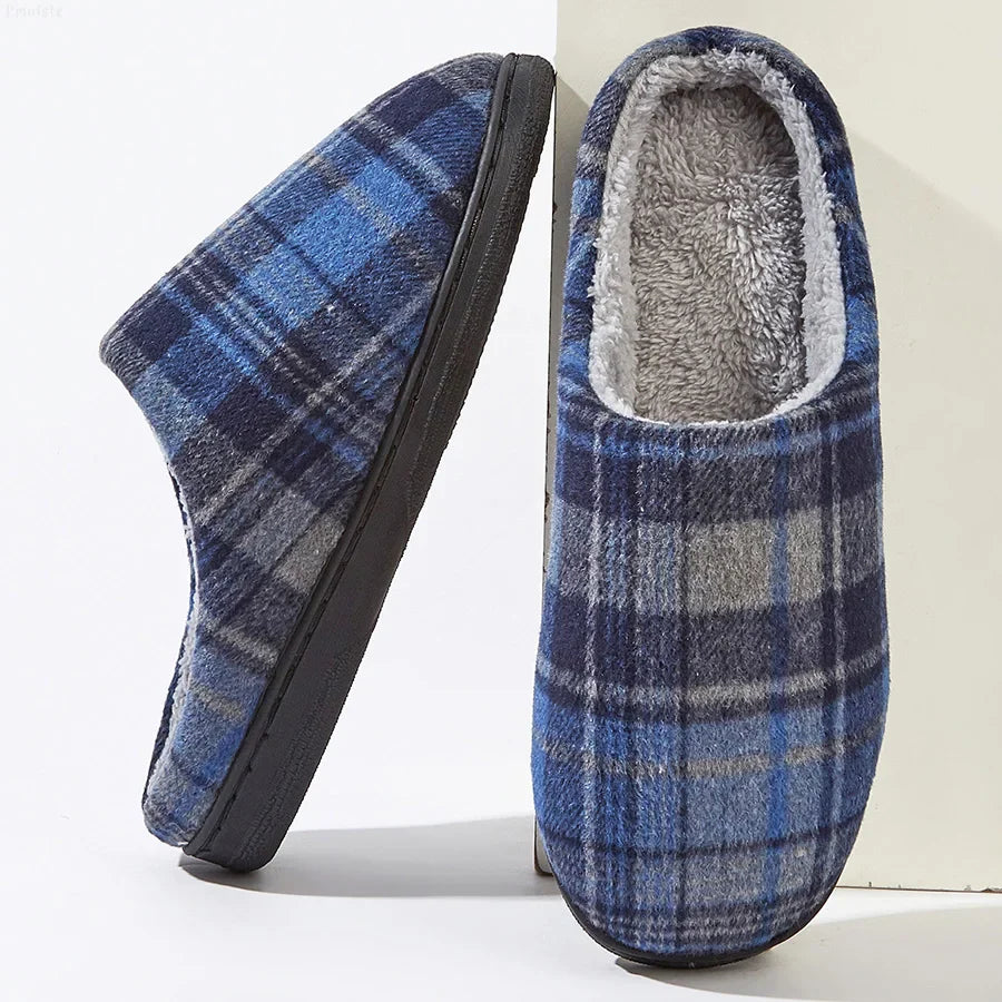 Men’s Plaid Winter Slippers – Warm Fleece Lining & Soft Indoor Comfort