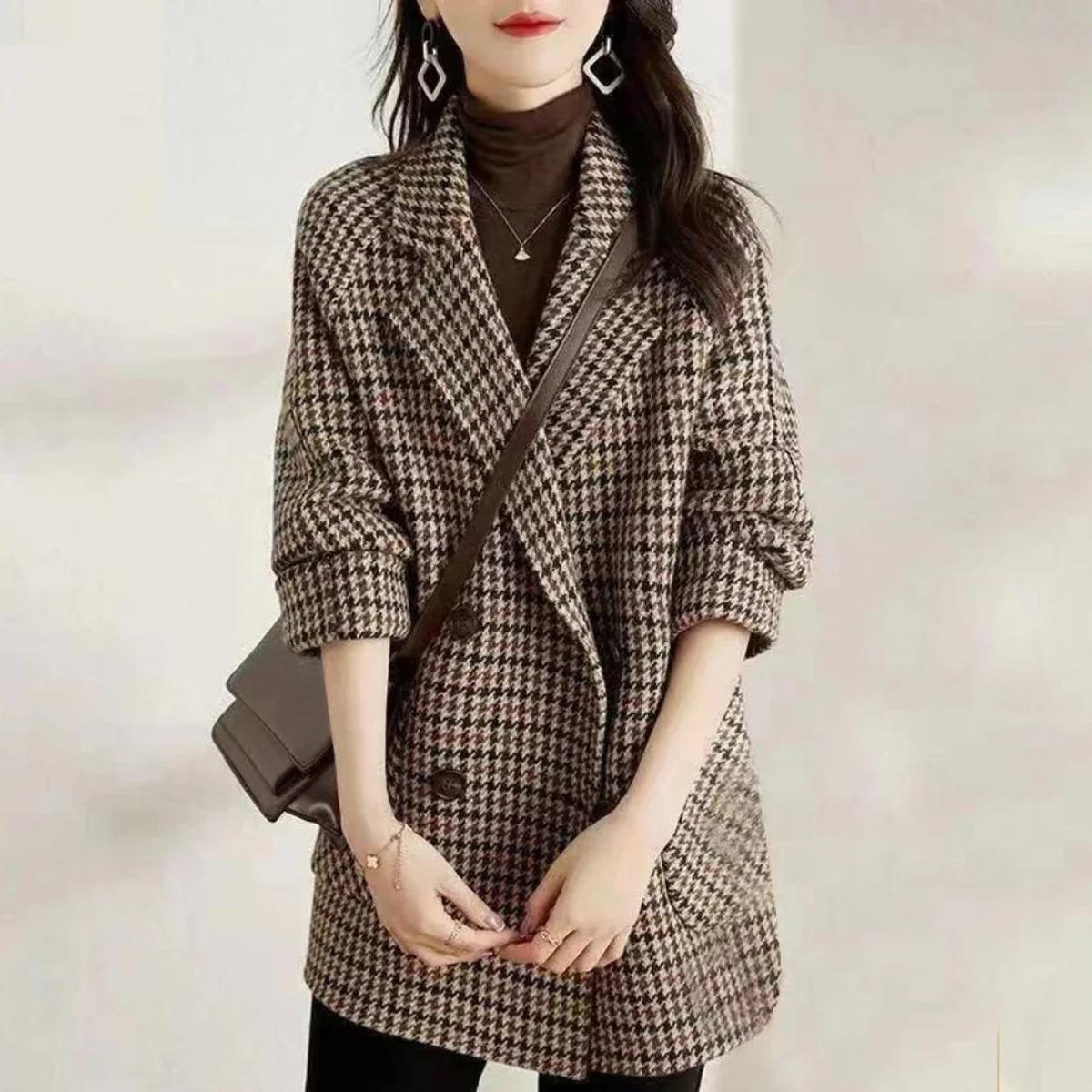 Classic Double-Breasted Women's Wool Blend Coat