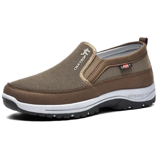 Men’s Orthopedic Outdoor Slip-On Shoes – Lightweight Comfort & Non-Slip Grip