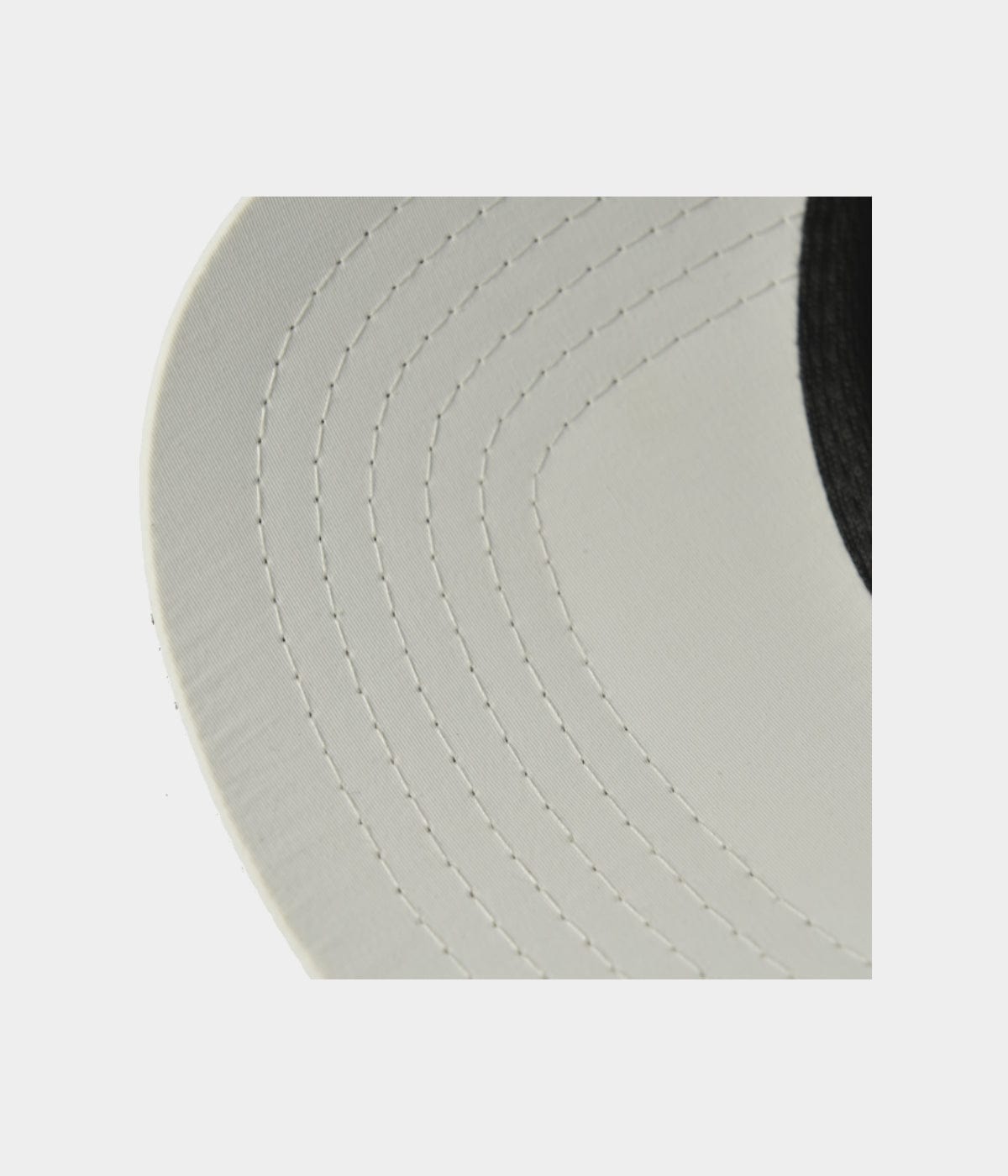 Men’s Minimalist Baseball Cap – Adjustable Fit & Everyday Street Style