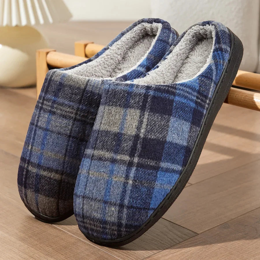 Men’s Plaid Winter Slippers – Warm Fleece Lining & Soft Indoor Comfort