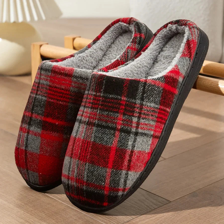 Men’s Plaid Winter Slippers – Warm Fleece Lining & Soft Indoor Comfort