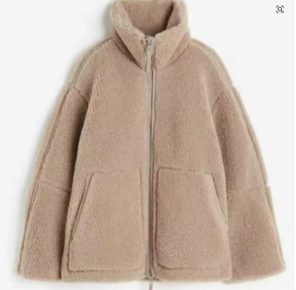 Women's Oversized Wool Jacket With Stand-Up Collar