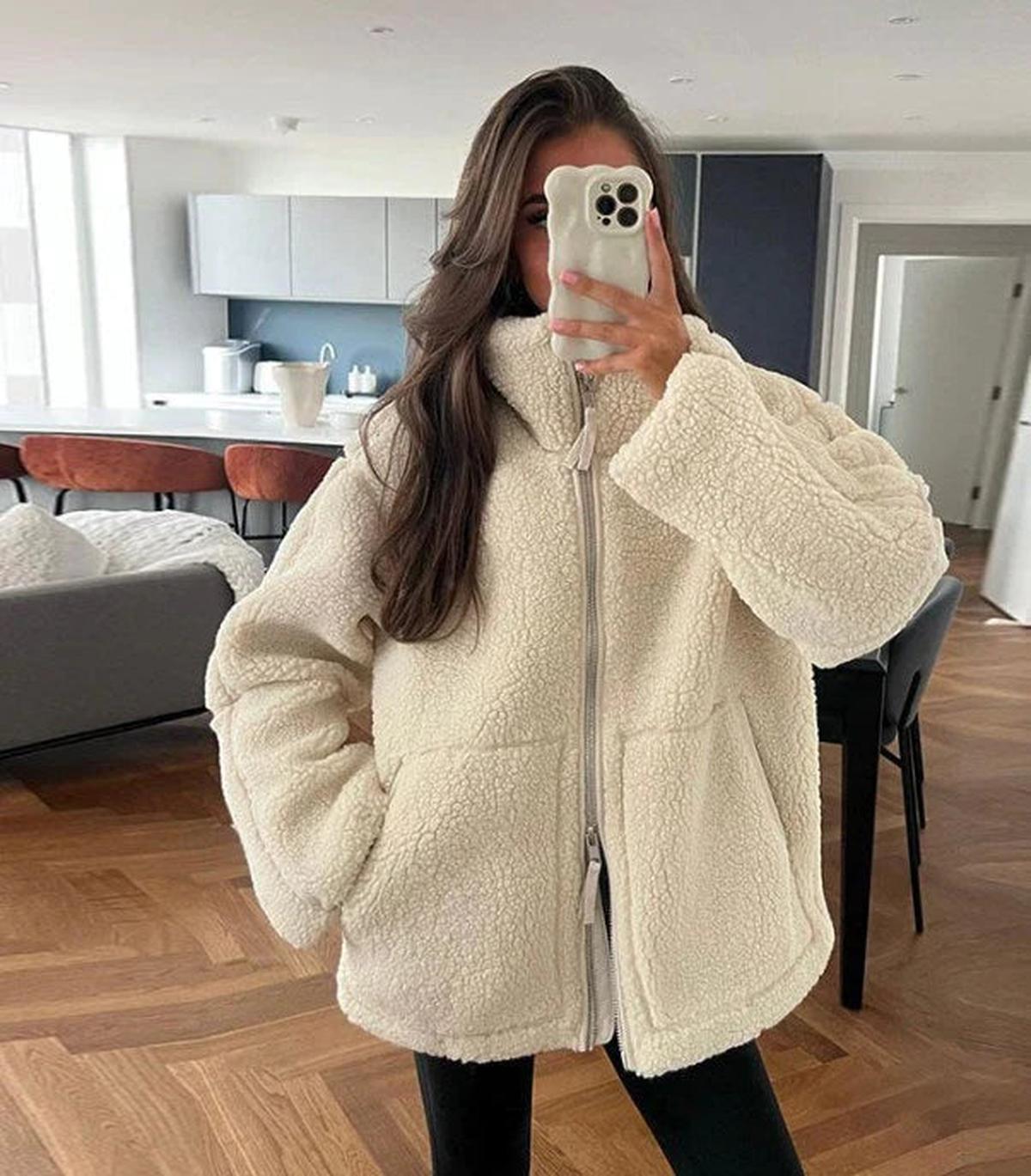 Women's Oversized Wool Jacket With Stand-Up Collar