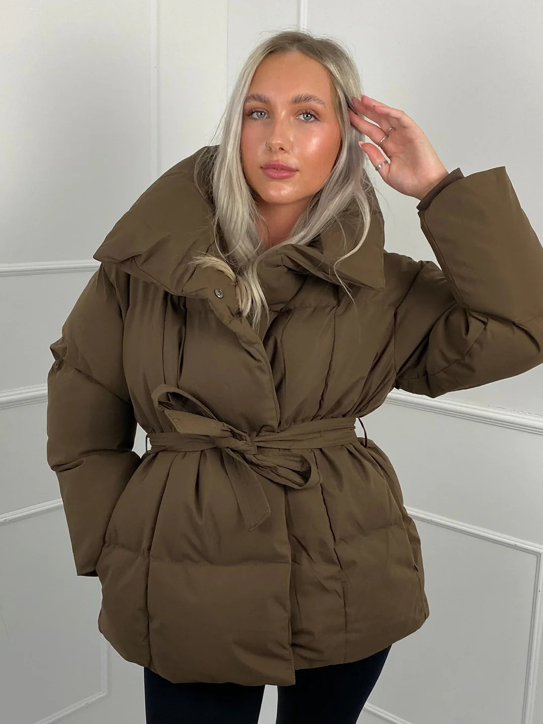BeltedWarm Elegant Puffer Coat – Women’s Winter Jacket